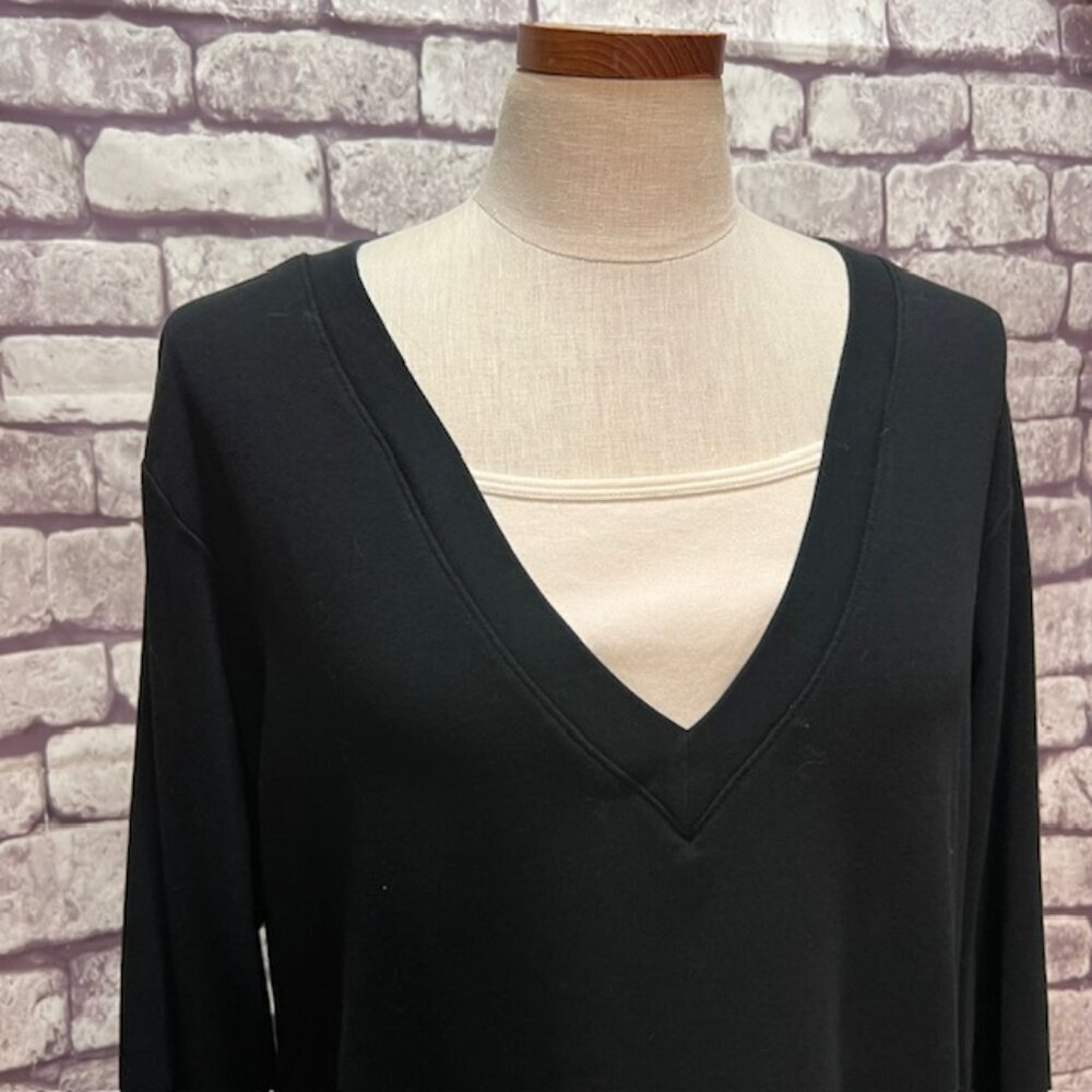 Chico's Black & White 3/4 Sleeve Blouse Size XL - Picture 2 of 9